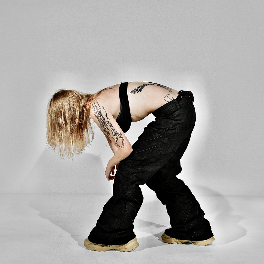 “PANIKA” SPIRAL FLARED PAINTED DENIM